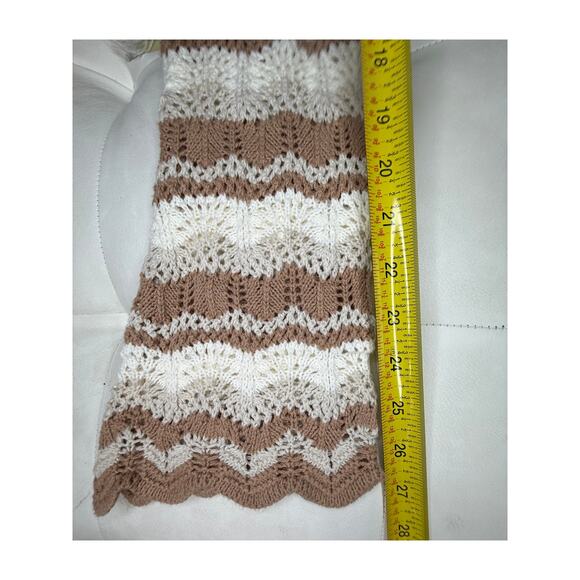 Hippie Rose Junior/Women's two piece tan and white knit lounge set size M - Picture 8 of 15